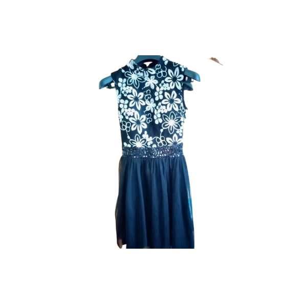 Намалям Офицялна рокля размер м, гол гръб