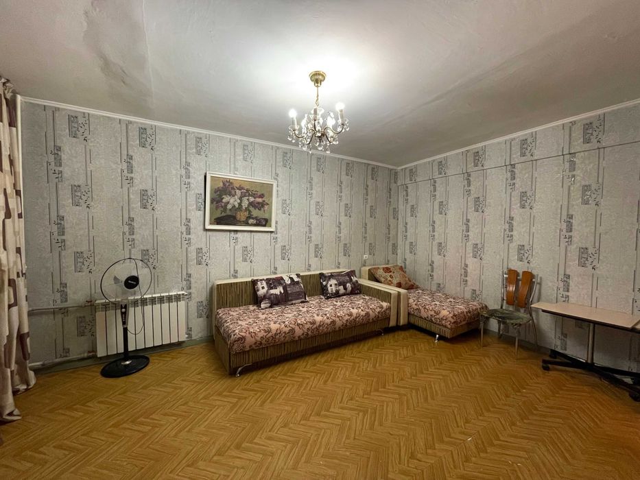 Продаётся 1 ком. квартира в мкр.Орбита-4