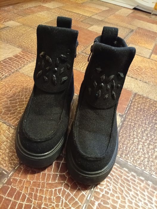 Продам обувь зима-лето