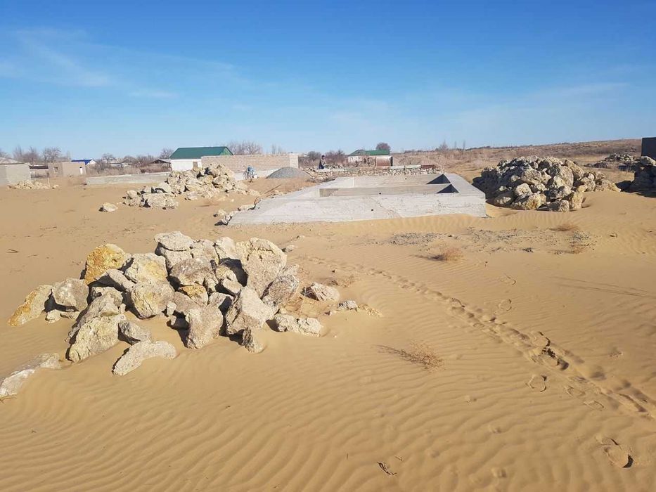 Жер план Развилка метан карама карсысында Багтын артында кумда.