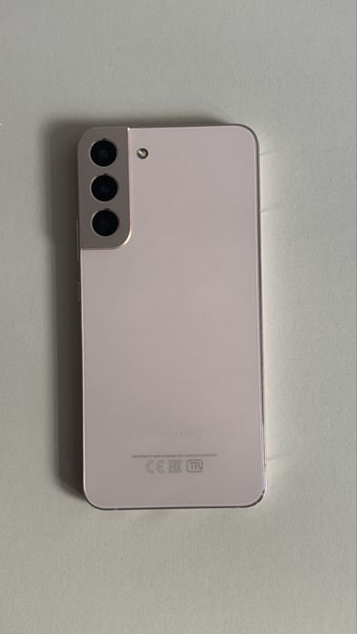 Продам Samsung Galaxy S22 Plus