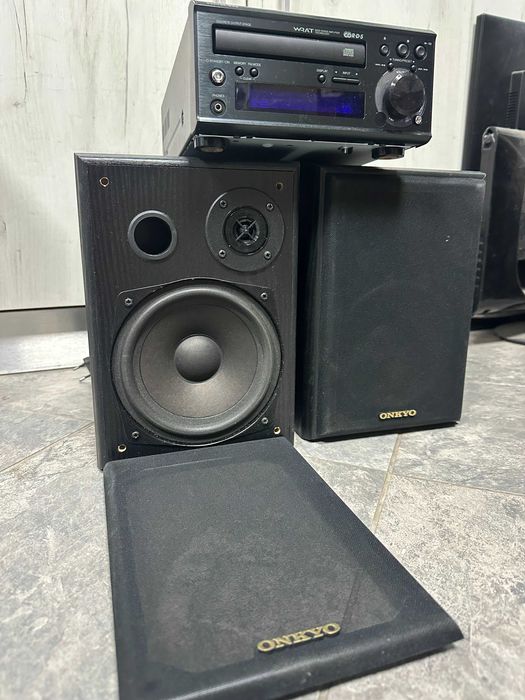 Мини аудио система ONKYO CR-305FX CD  Tuner