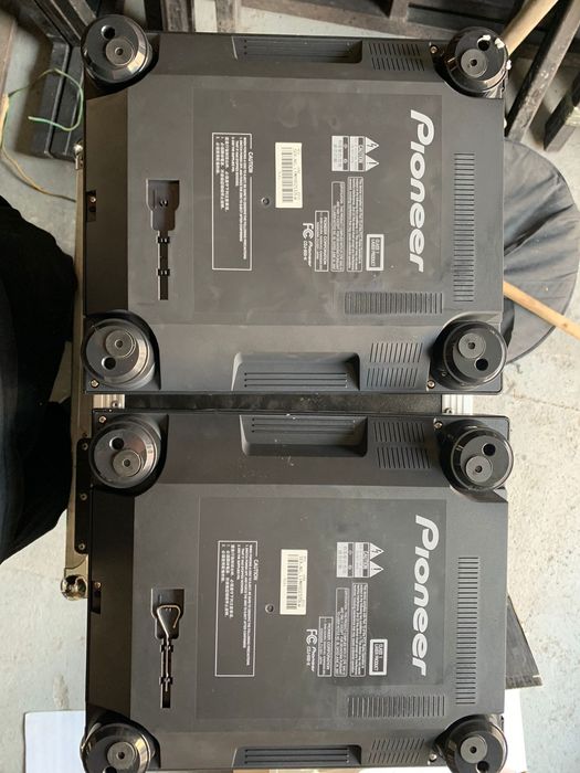 Диджеевские проигрыватель Pioneer CDJ850