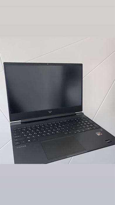 Игровой ноутбук HP victus