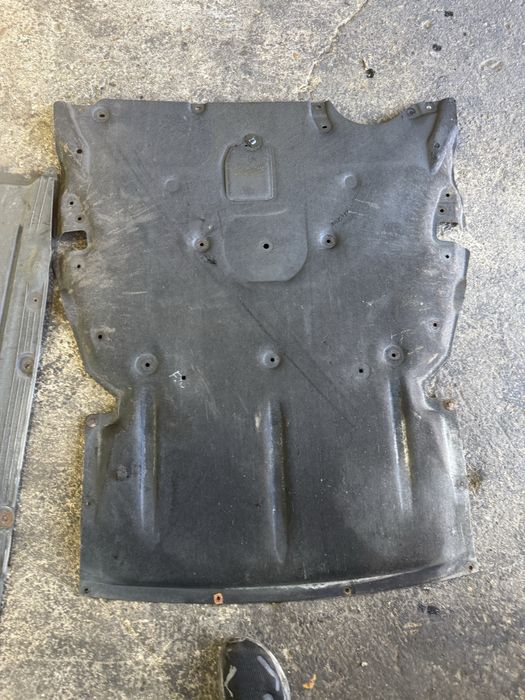 Кори под двигател скоростна кутия бмв ф20