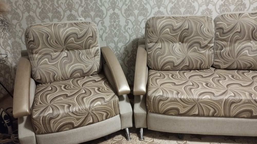 Продам мягкий уголок.