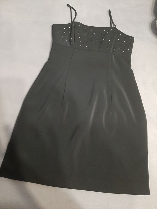 Rochiță neagra comoda