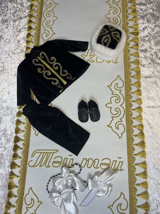 Костюм на тусаукесер