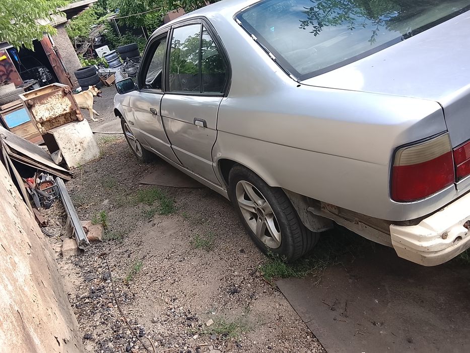 Продам БМВ по запчастям
