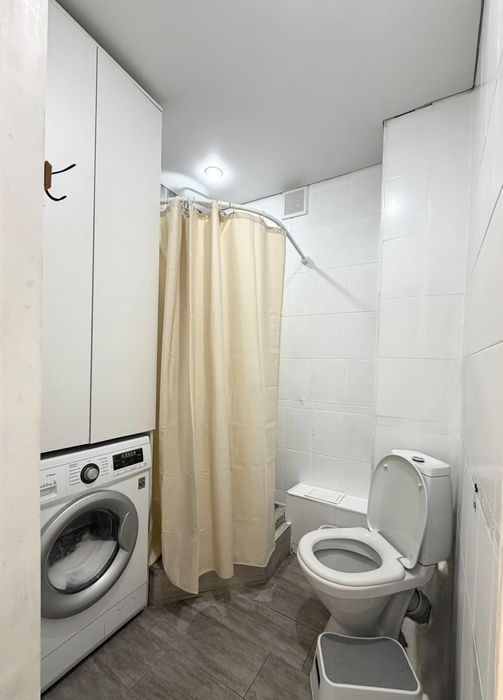 Продаётся 1 комн район Тюленина