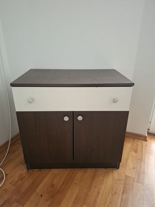 Скрин + нощно шкафче