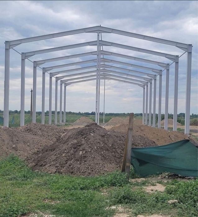 Hală metalică agricolă 12x25 m din profile zincate