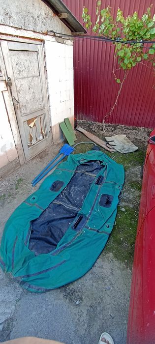 Продам лодку 2-х местную