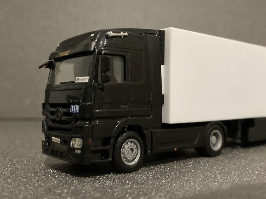 Камиончета Herpa 1:87 Mercedes Actros