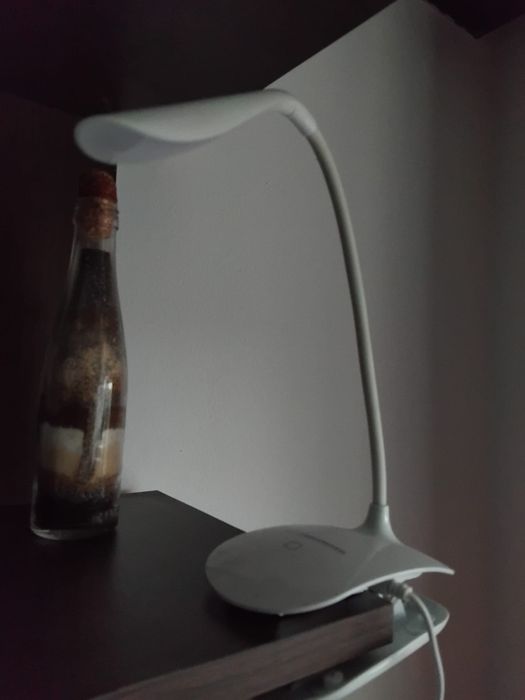 Lampa birou manichiură