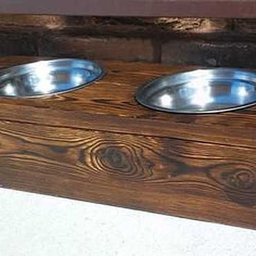 Подставка с мисками, миски, чашки для собак