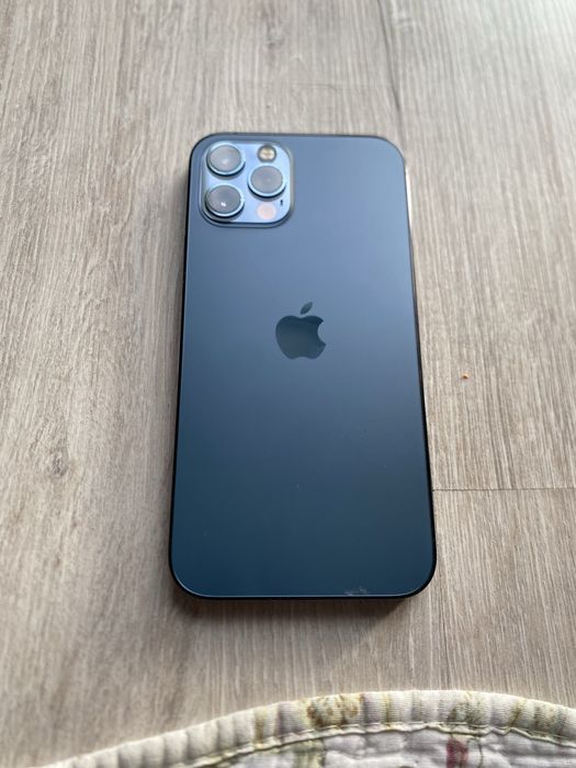 Айфон 12 про обмен есть