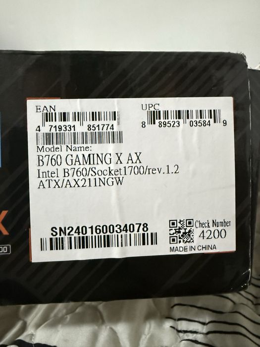 Placa de baza Gigabyte B760 Gaming x ax , socket LGA 1700