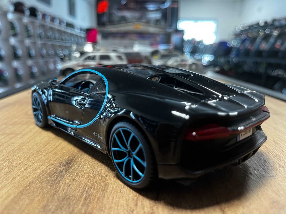 Колекционерски модел  BUGATTI CHIRON SUPER SPORT  1:24 мащаб