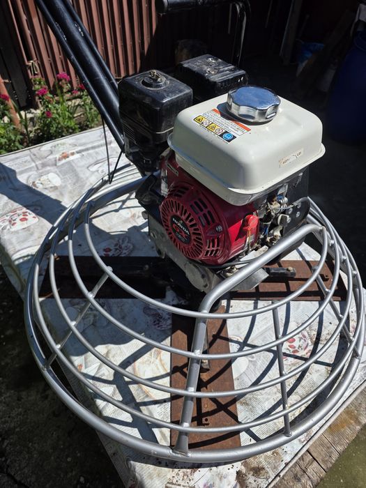 Elicopter pentru finisare ciment