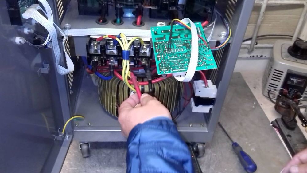 Ремонт стабилизаторов напряжения