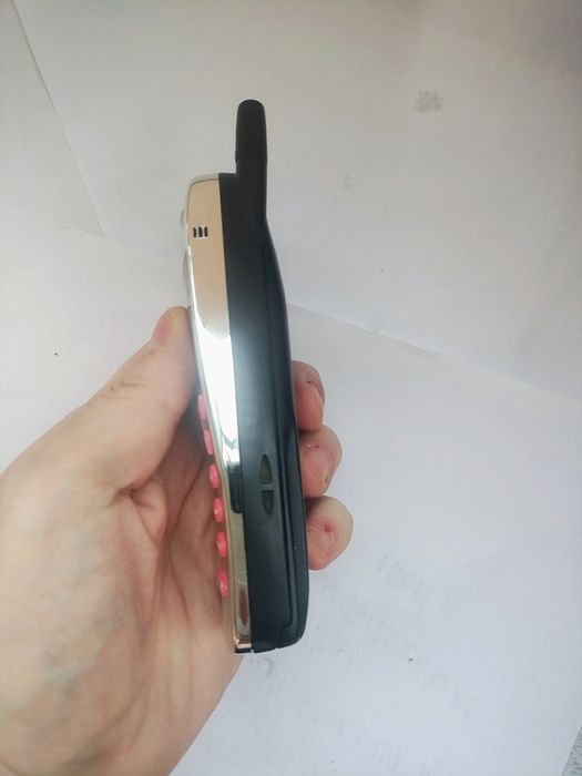 Nokia 5110  model deosebit ( decodat, limba română)