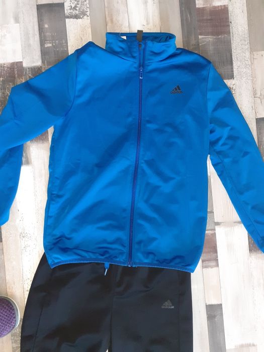 Екип на Адидас/adidas