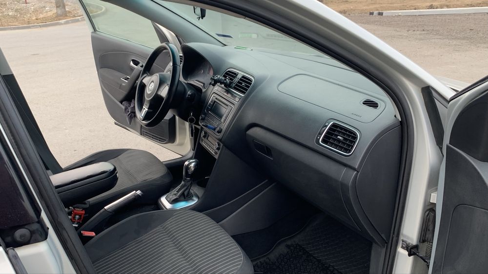 Фольксваген Поло продам!