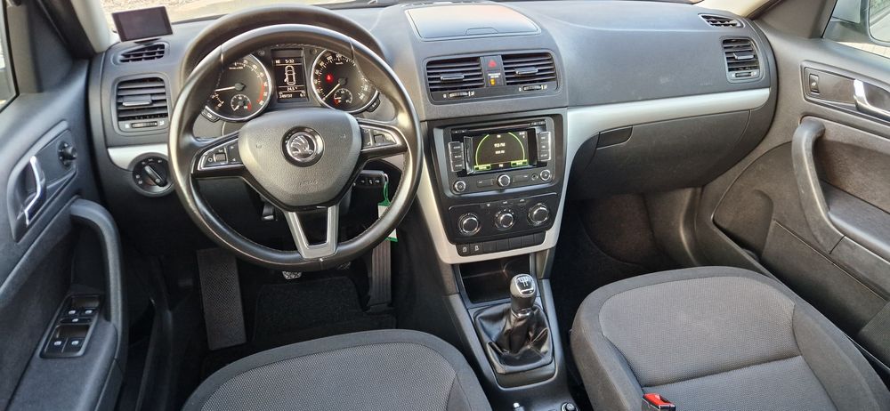 Vand Skoda Yeti 1.6 TDI 2014 Facelift RAR  EFECTUAT Model Style  RATE