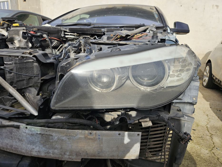 Far stanga bmw f10 f11 bi-xenon adaptiv