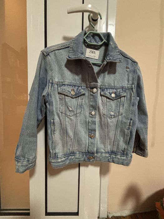 Дънково яке Zara за 8 г 128cm.