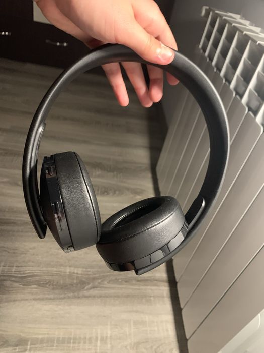 Casti ps4 gold edition