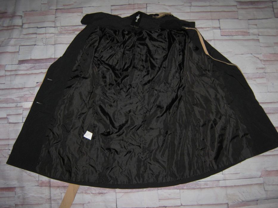 Дамски екстравагантен тренчкот