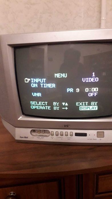 цветной телевизор JVC Super Multi, диагональ 30 см