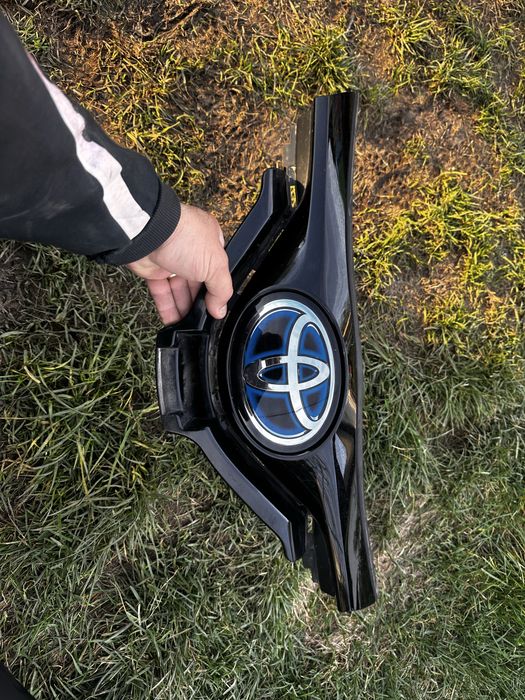 Grilă radiator toyota chr.