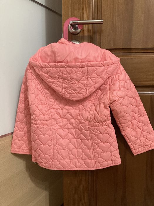 Продам детские куртки