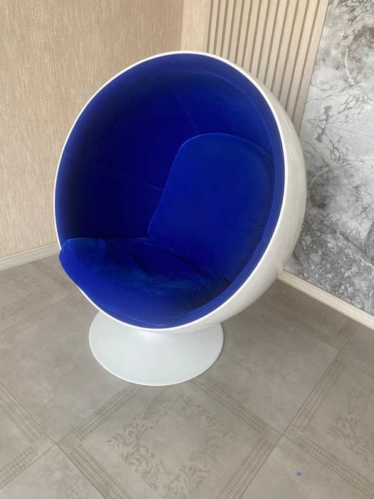 СРОЧНО! Кресло-капсула состояние идеал 2 штуки