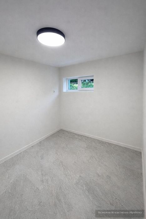 Дава се под наем Офис в Варна, Базар Левски - 8 кв.м за 200 € - Снимка #1