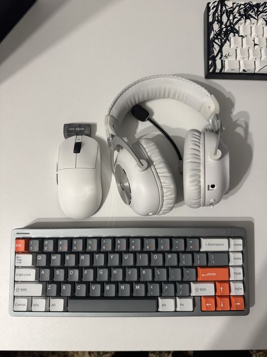 Клавиатура Nuphy 65 he