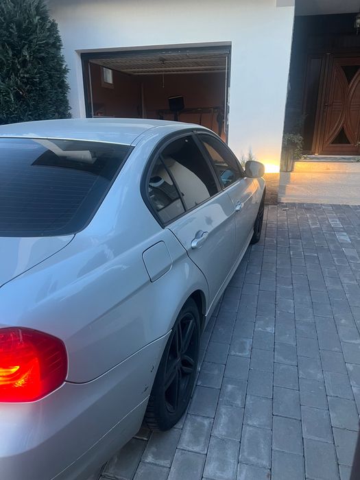 Vând BMW seria 3