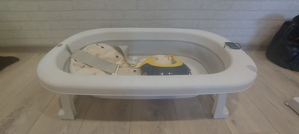 Детская ванночка, весы, кенгуру