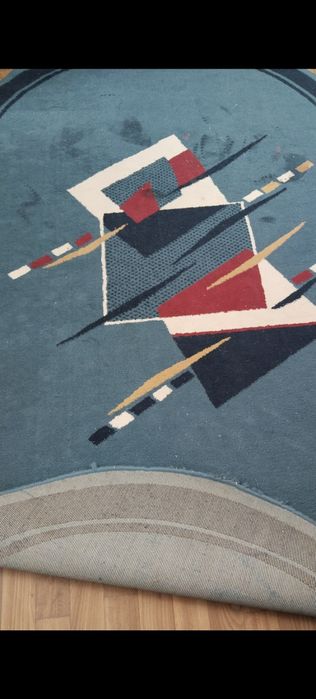 5000 тг екеу кілем