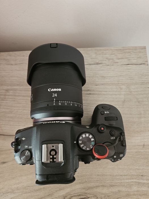 Canon R6 + Canon 24 mm 1.4 VCM