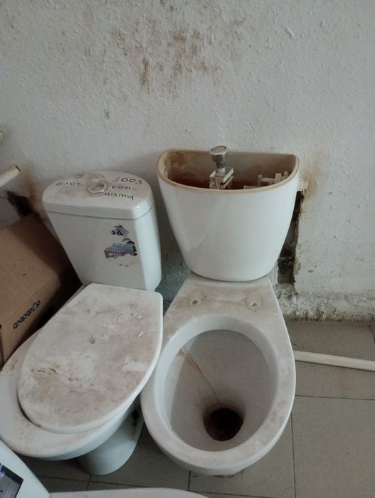 Продам унитазы б/у