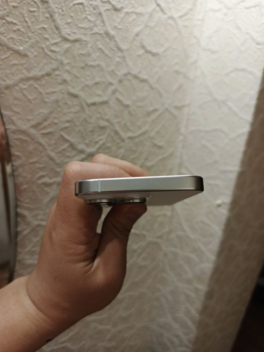 iPhone 16 pro 256g