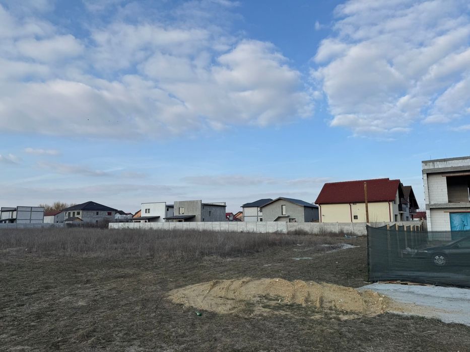 Teren de vanzare in popoveni