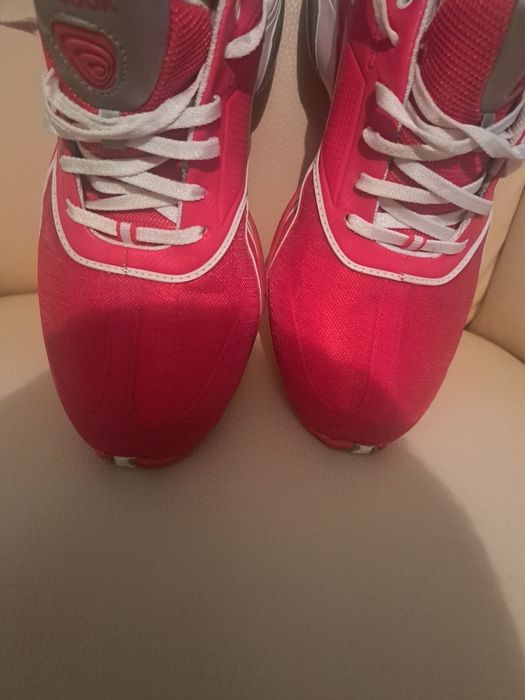 Adidași Reebok nr 40 impecabili