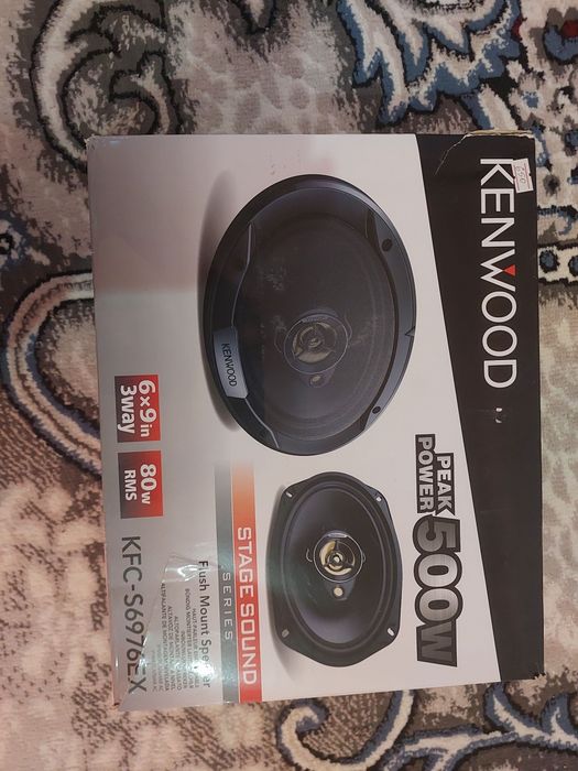 Kenwood kalonka sotiladi usilitili bn birga