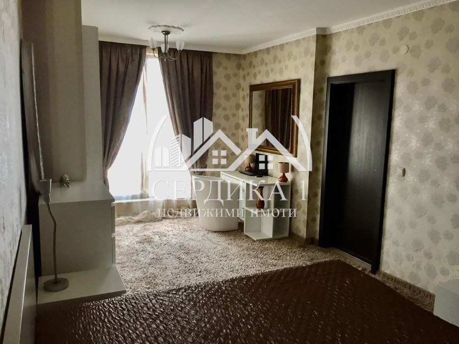 Продава се Четиристаен апартамент в София, Гоце Делчев - 214 кв.м за 3038 €/кв.м - Снимка #7