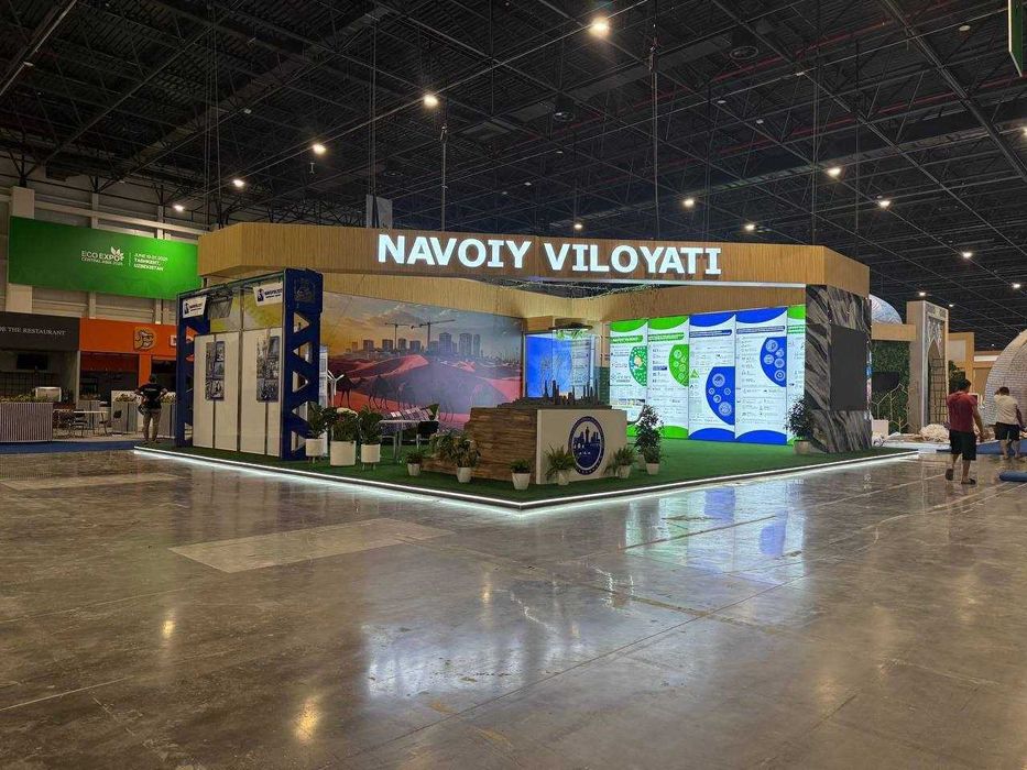 Выставочные стенды//Ko'rgazma stendlari